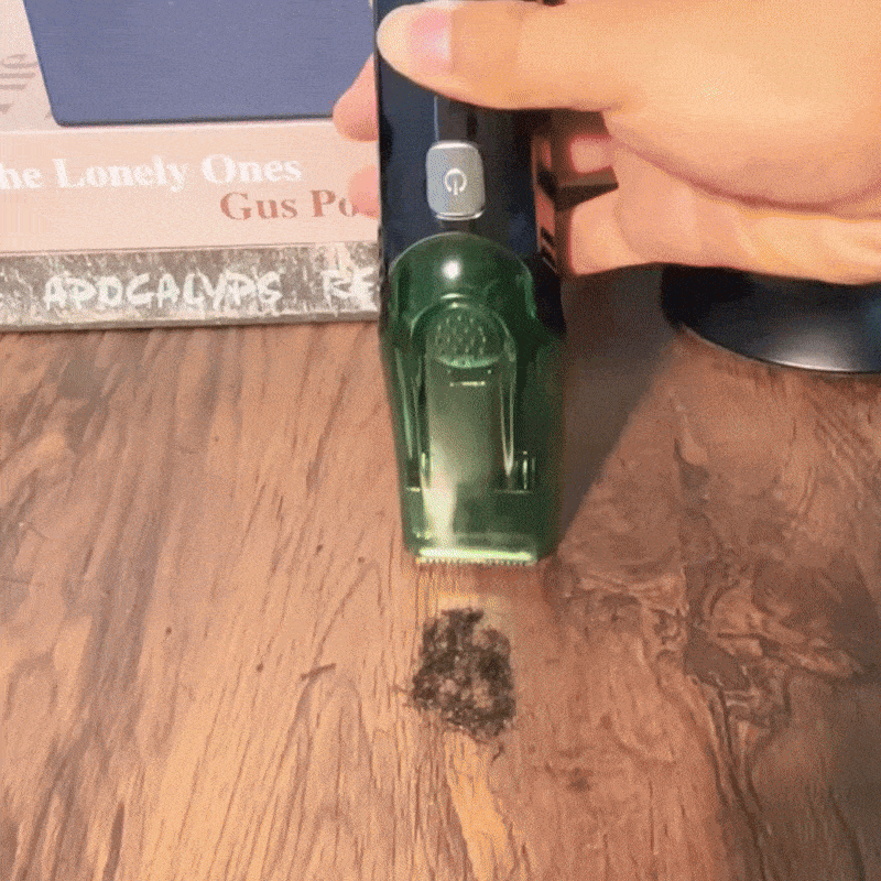 ManeVac™ Zero-Mess Trimmer